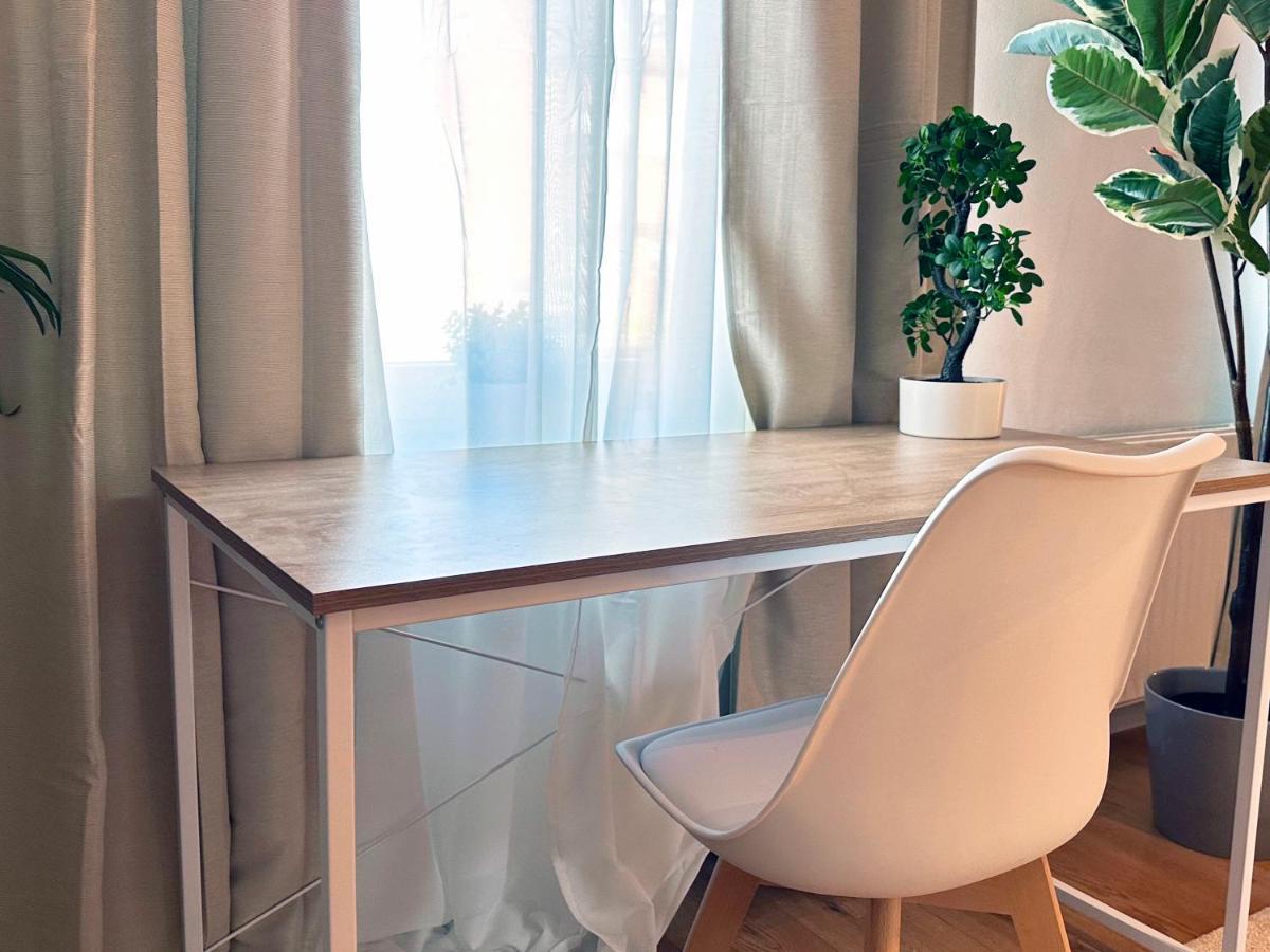 Modernes City-Apartment In Moechengladbach Мьонхенгладбах Екстериор снимка